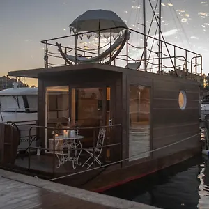 La Maison De La Hotel en barco